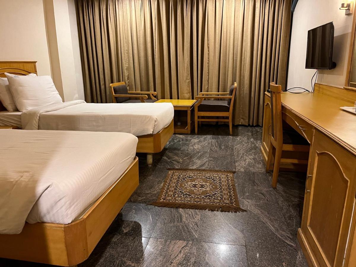 Asr Guesthouse Tirupati Exteriör bild